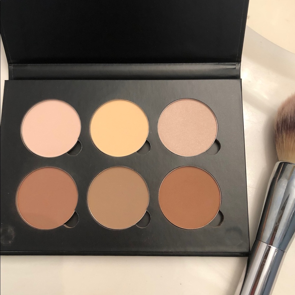 Anastasia Contour Kit - Light to Medium